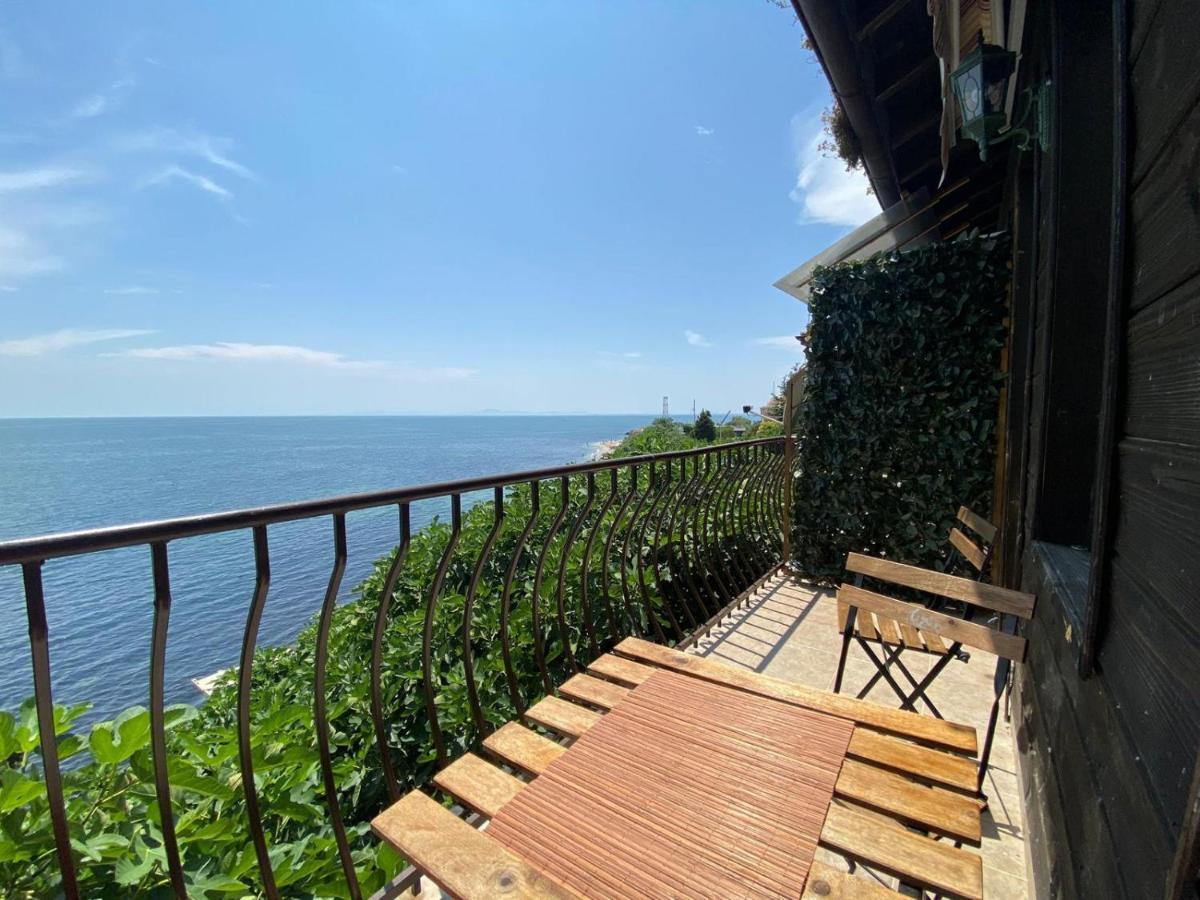 Apartment In A Beach House Old Town Nessebar Exteriör bild